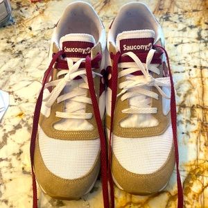 Men 13 Saucony XT600